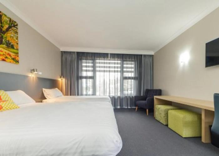 Club Cowra Motel