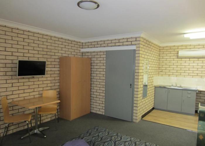 Cowra Crest Motel