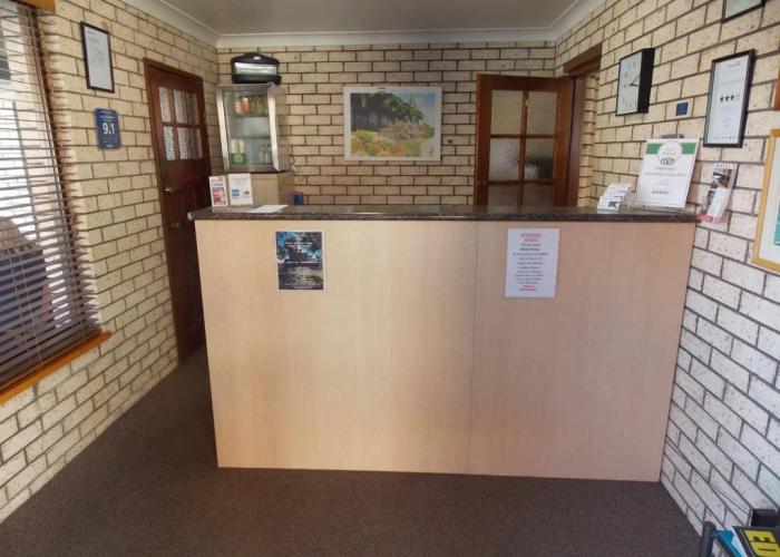 Cowra Crest Motel