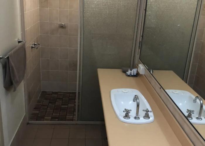 Countryman Motor Inn