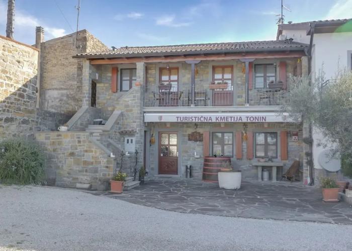 Tourist Farm Tonin - Apartment 2