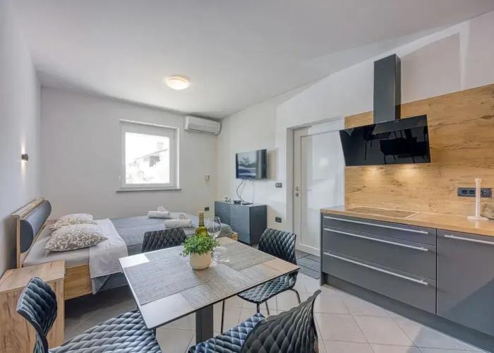 Coastal Countryside Oasis Apartment Deni