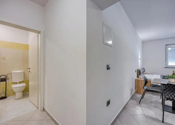 Coastal Countryside Oasis Apartment Deni