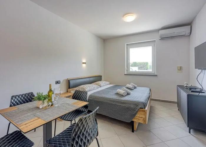Coastal Countryside Oasis Apartment Deni