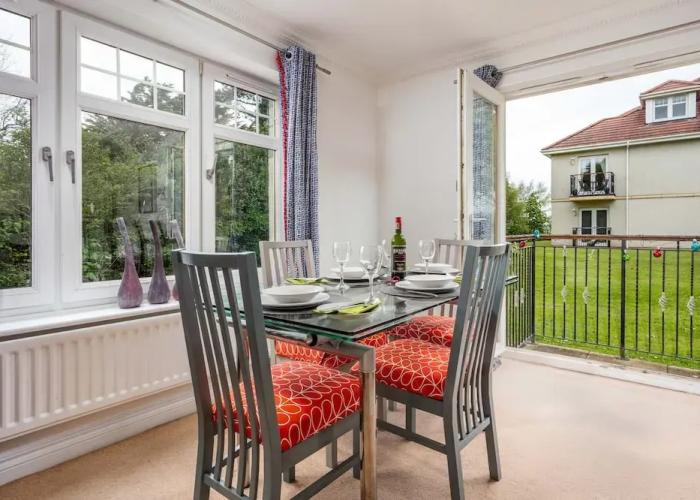 Turnberry Serviced Apartments