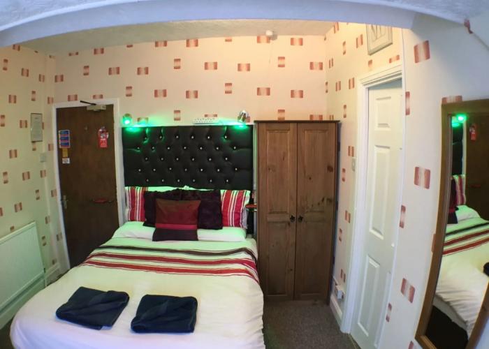 Home and Away Guesthouse