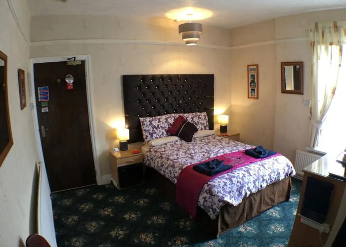 Home and Away Guesthouse