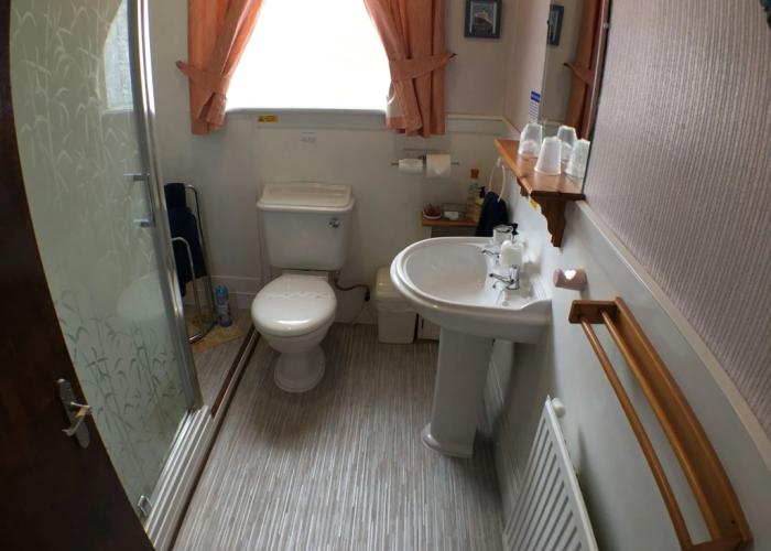 Home and Away Guesthouse