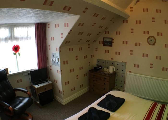 Home and Away Guesthouse