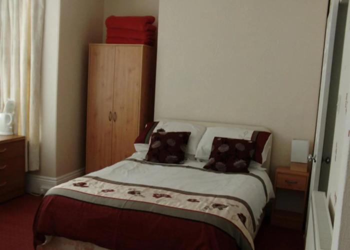 Oakwell Guest House