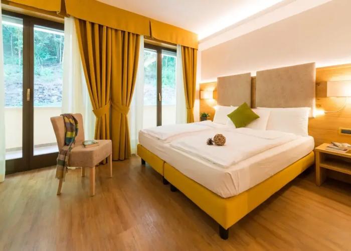 Hotel Ambassador
