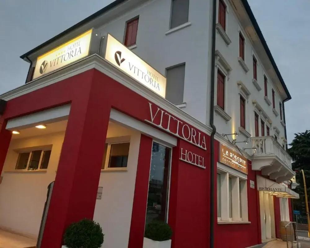 Vittoria Hotel