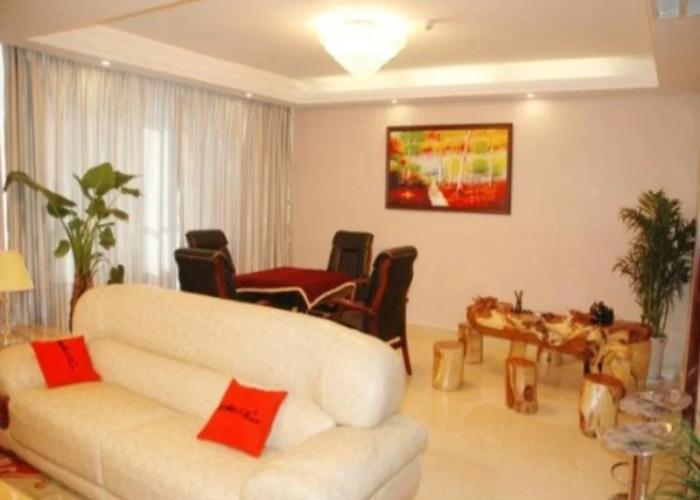 Aksu Pudong Holiday Hotel
