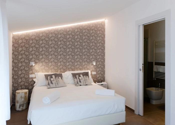 Miramed Rooms