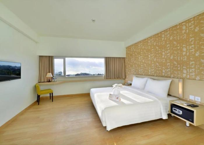 Whiz Prime Hotel Sudirman Cilacap