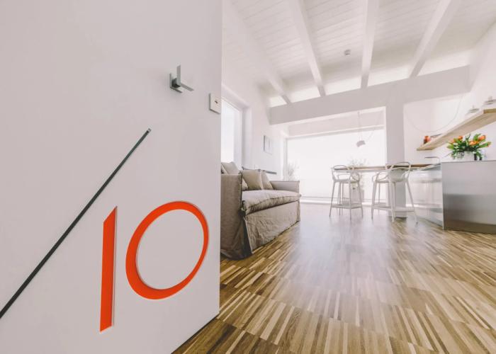 Suite 10