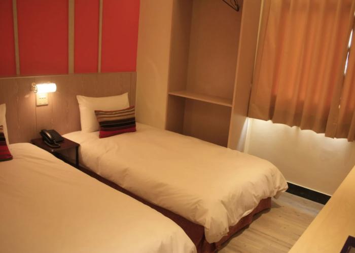 Prince To Travel Hotel