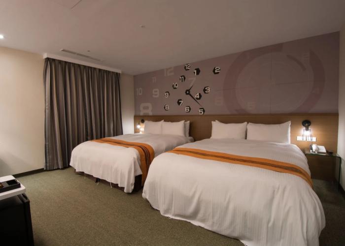 Travel Art Inn