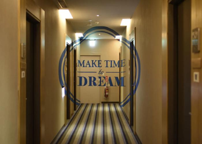 Travel Art Inn