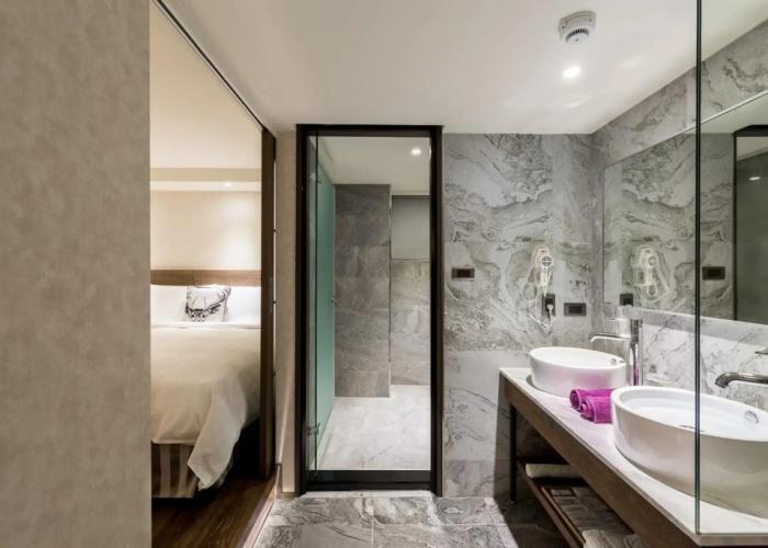 Lan Kwai Fong Garden Hotel