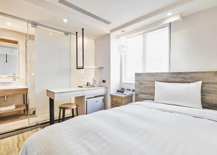 Lan Kwai Fong Garden Hotel