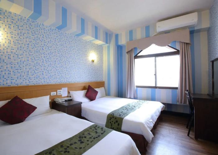 Chiayi Crown Hotel