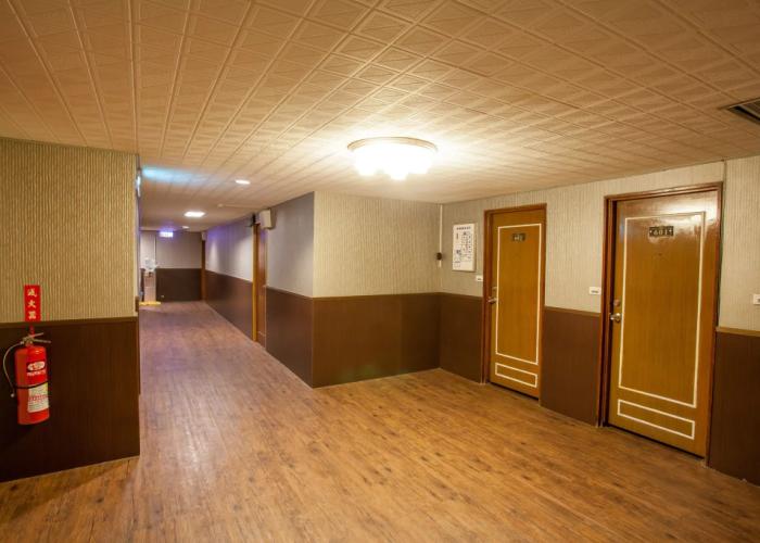 Chiayi Crown Hotel