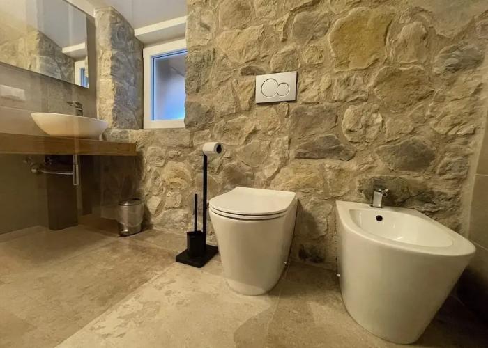 SnowLake Suite & Apartments