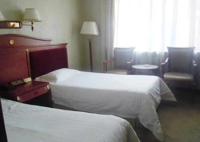 PAI Hotel Chengde Pingquan Central Square