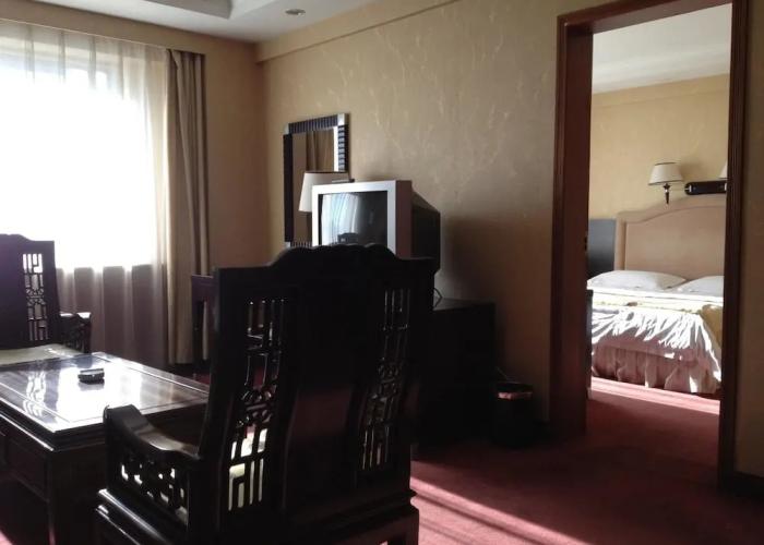 PAI Hotel Chengde Pingquan Central Square