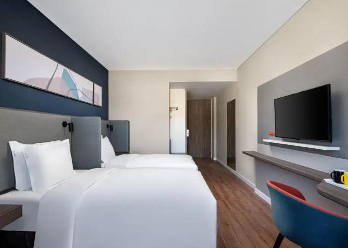 Holiday Inn Express Chengde Park View
