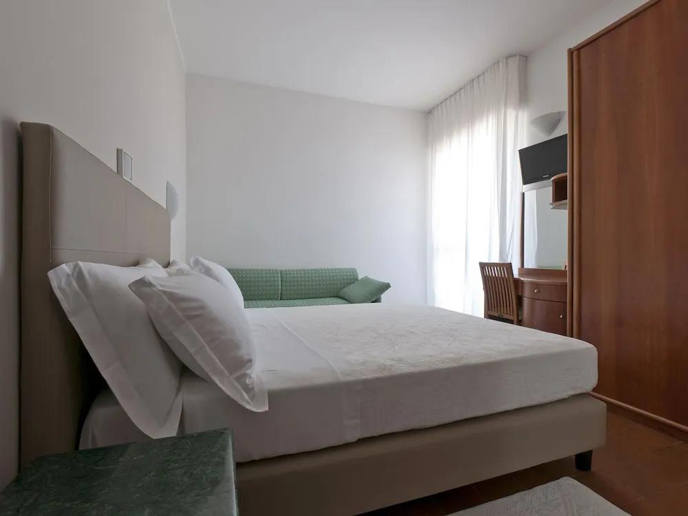 фото Hotel Eden