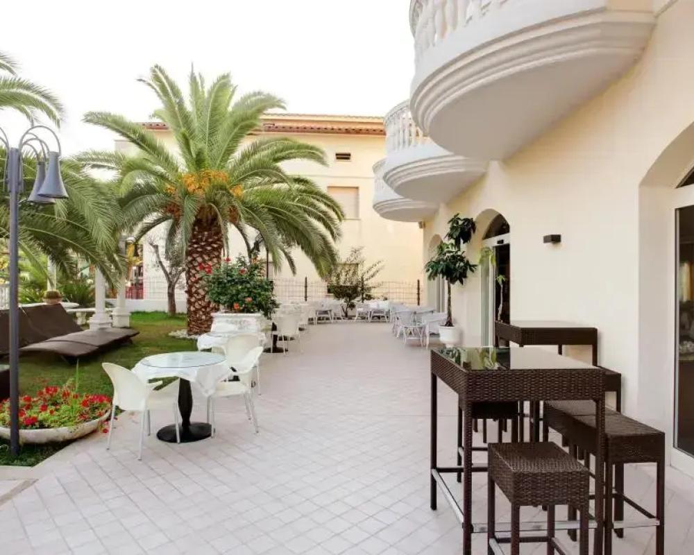 фото Hotel Eva