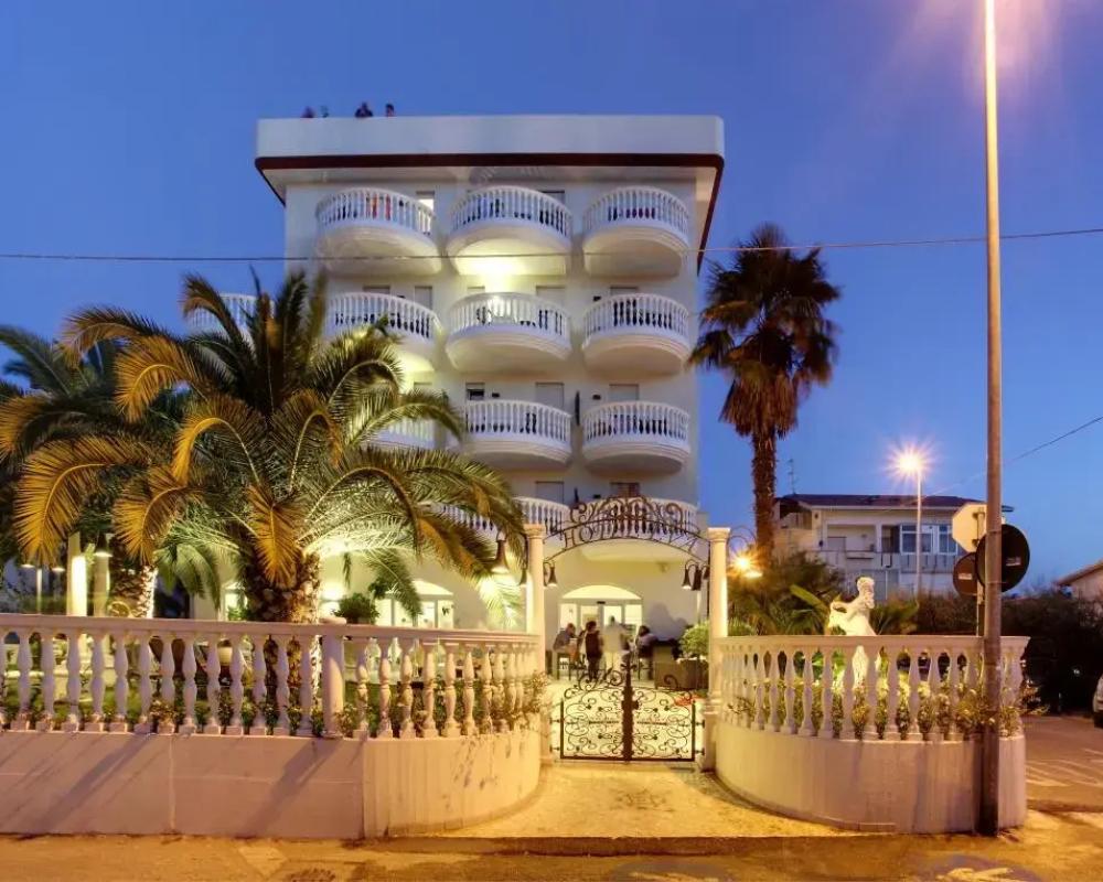 фото Hotel Eva