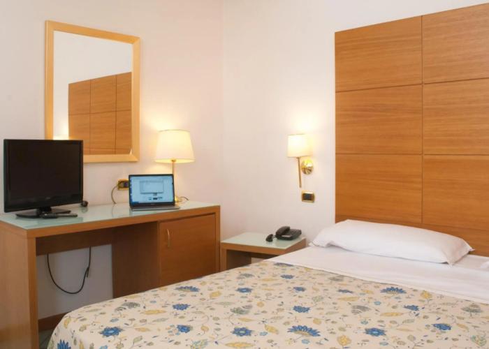 City Hotel