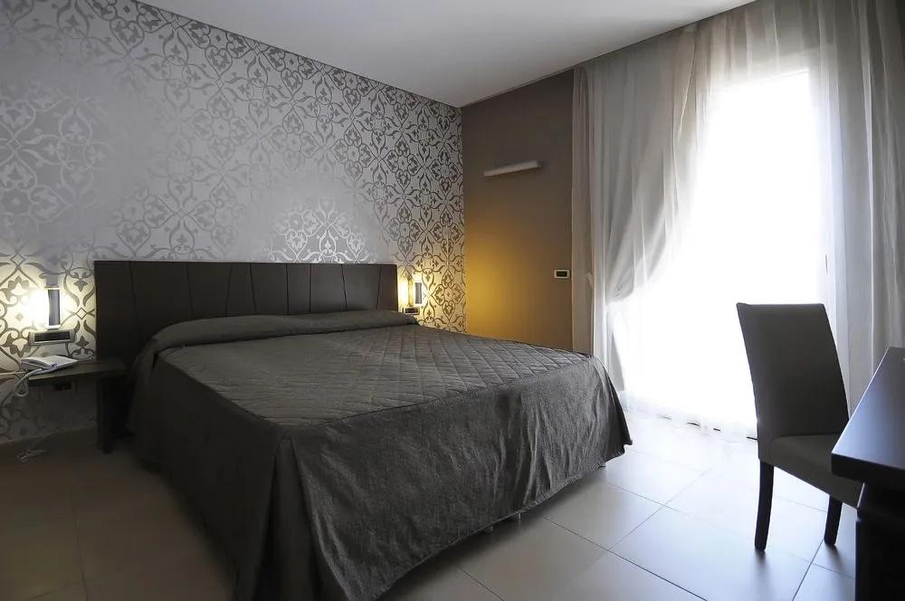 фото Rolling Hotel