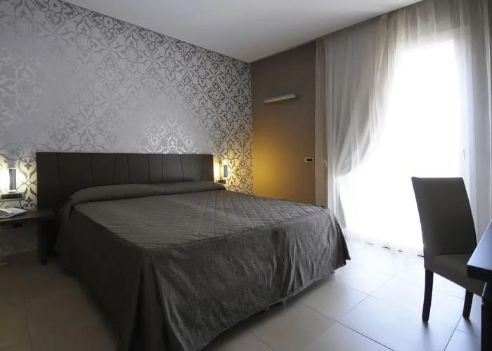 Rolling Hotel