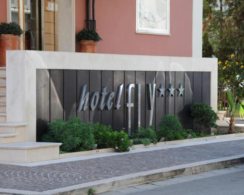 Hotel Fly