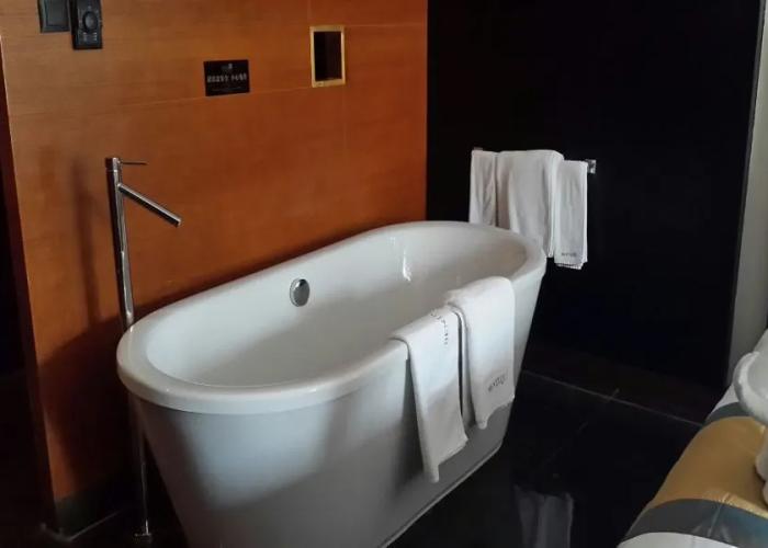 Liyang Hentique Resort & Spa Villa