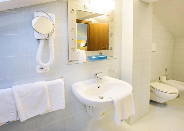 Hotel Benaco