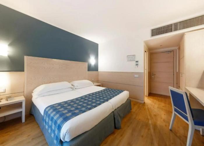 Bike Hotel Caravel