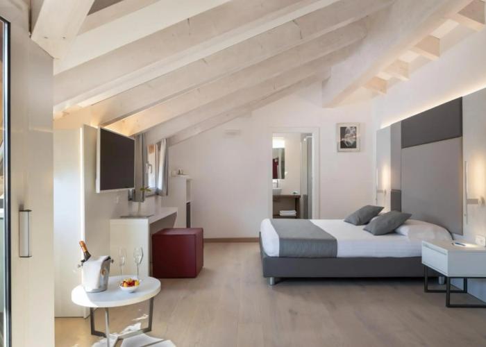 Hotel Continental - Tonelli Hotels