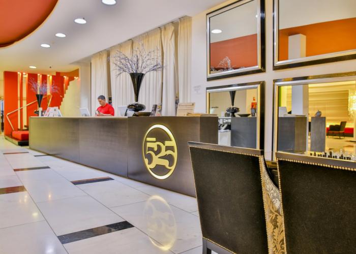 Hotel 525