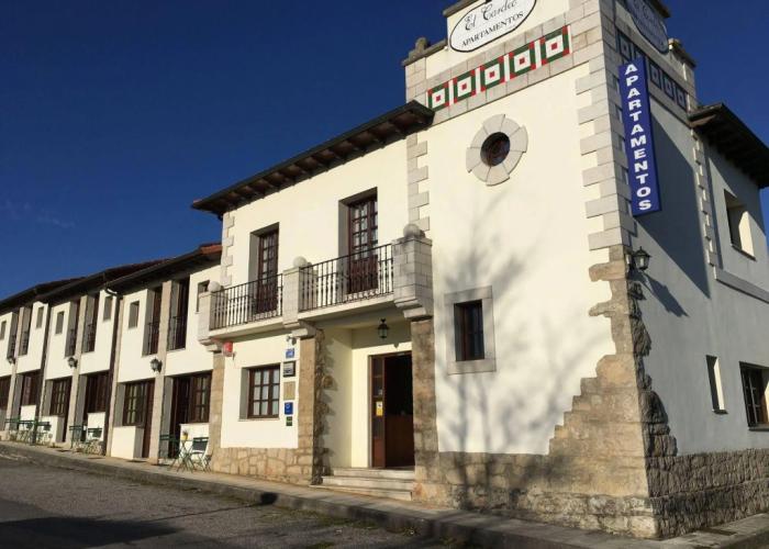 Apartamentos El Cardeo