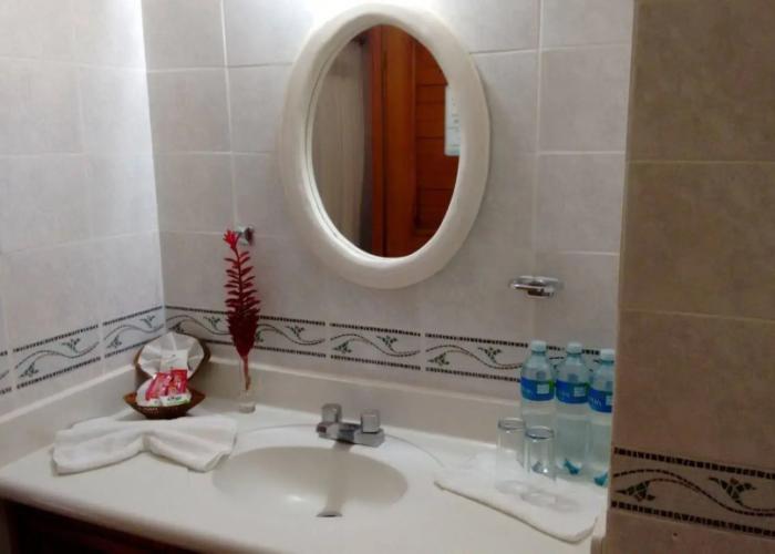 Banana Palms Hotel