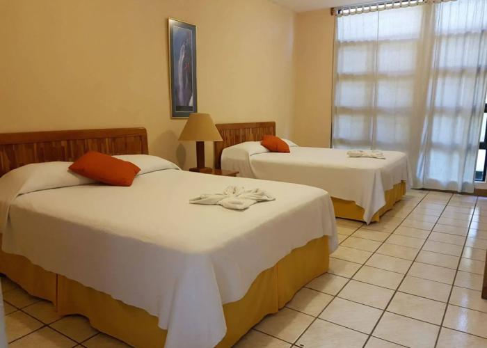 Banana Palms Hotel