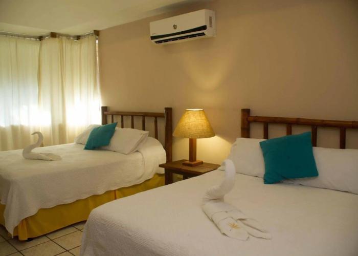 Banana Palms Hotel