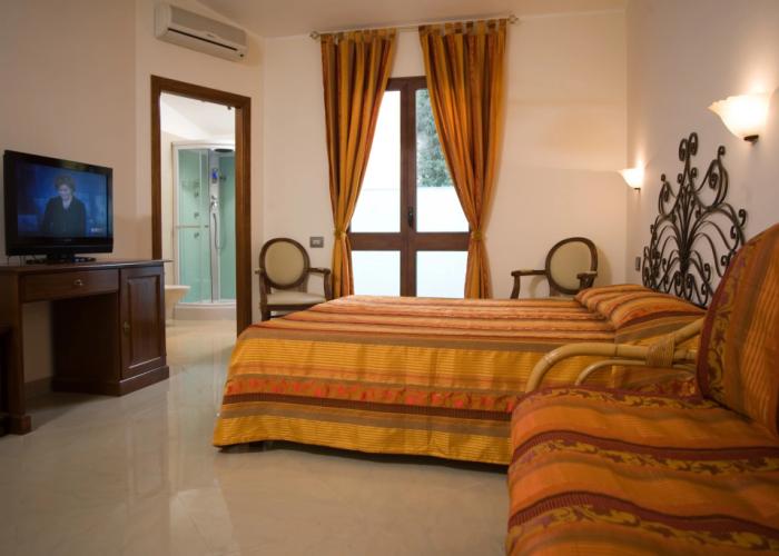 Hieracon Hotel