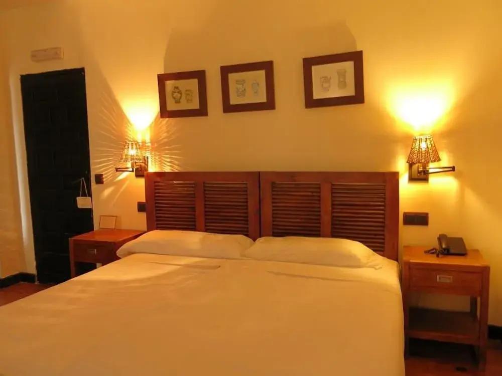 Casona De Navalmedio