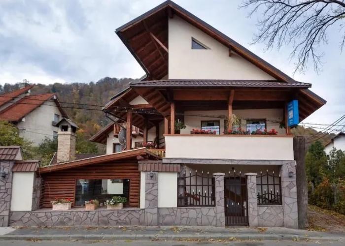 La Colțul Castelului Bran Boutique